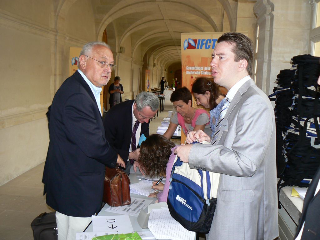 IFCT2009_J1_002_r