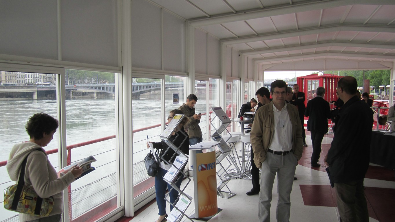J2013_J2_0002_r_r